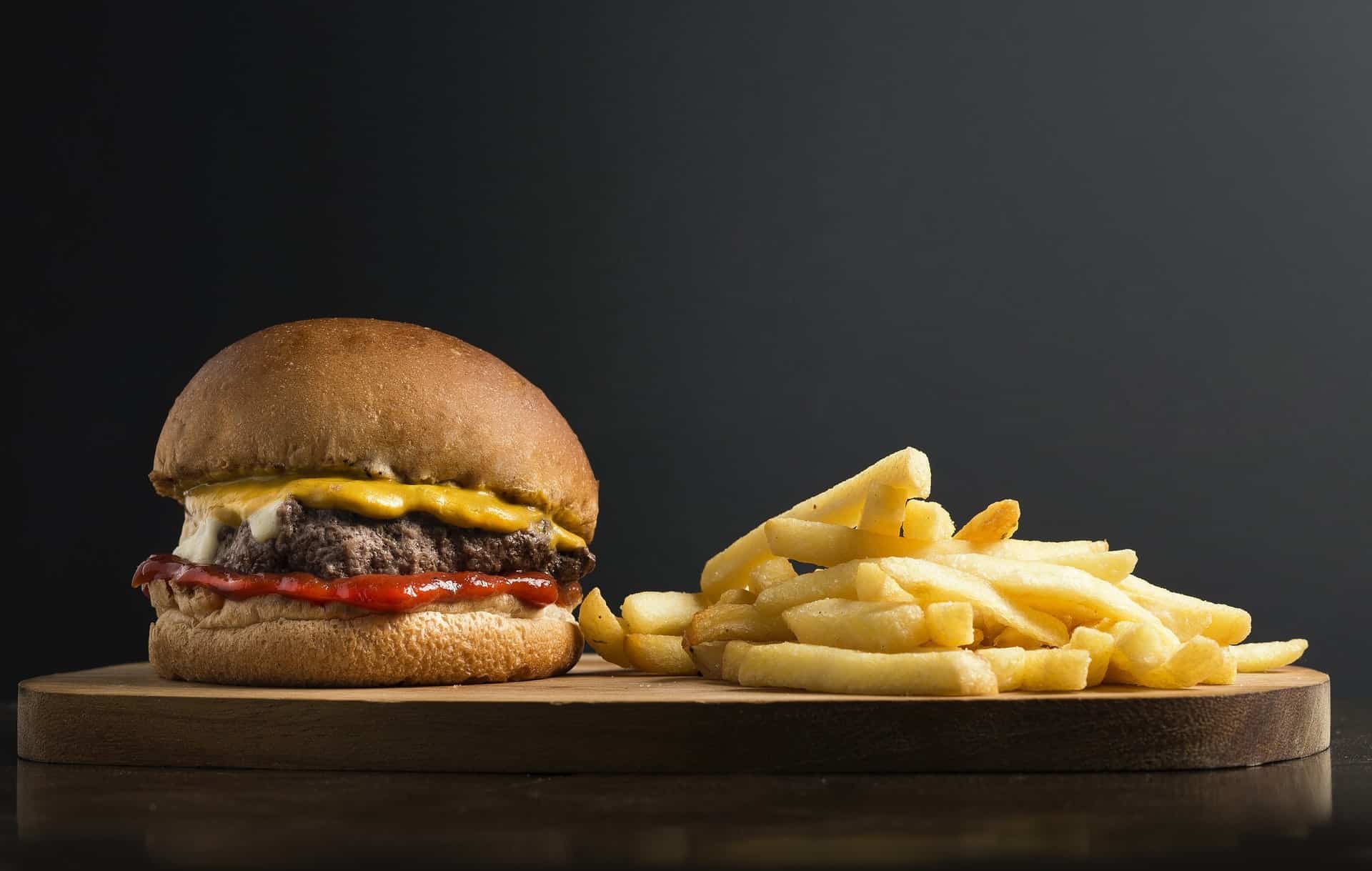 How Does Fast Food Affect Your Muscles